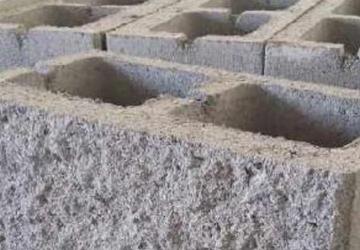 Bloques de hormigón celular aislantes