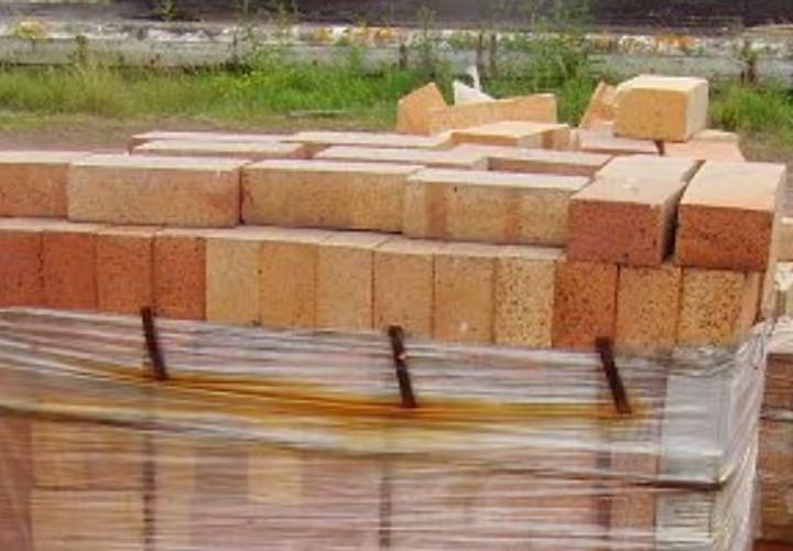 Ladrillos refractarios para hornos y chimeneas